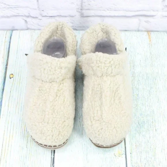 LL Bean Tan Wool Slip On Cozy Pile Fleece Lined Slipper Booties Size 8 M - Picture 5 of 9